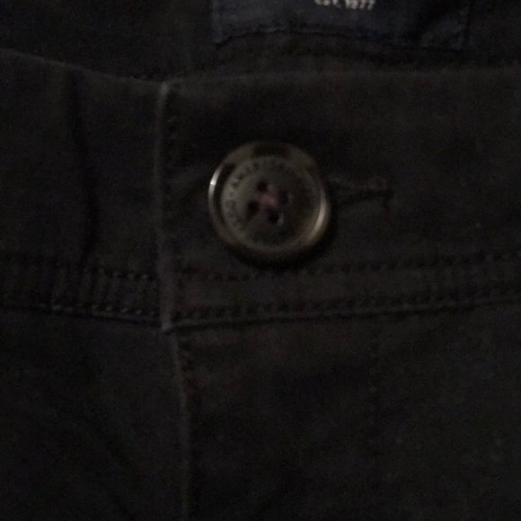 Shorts - Picture 2 of 3